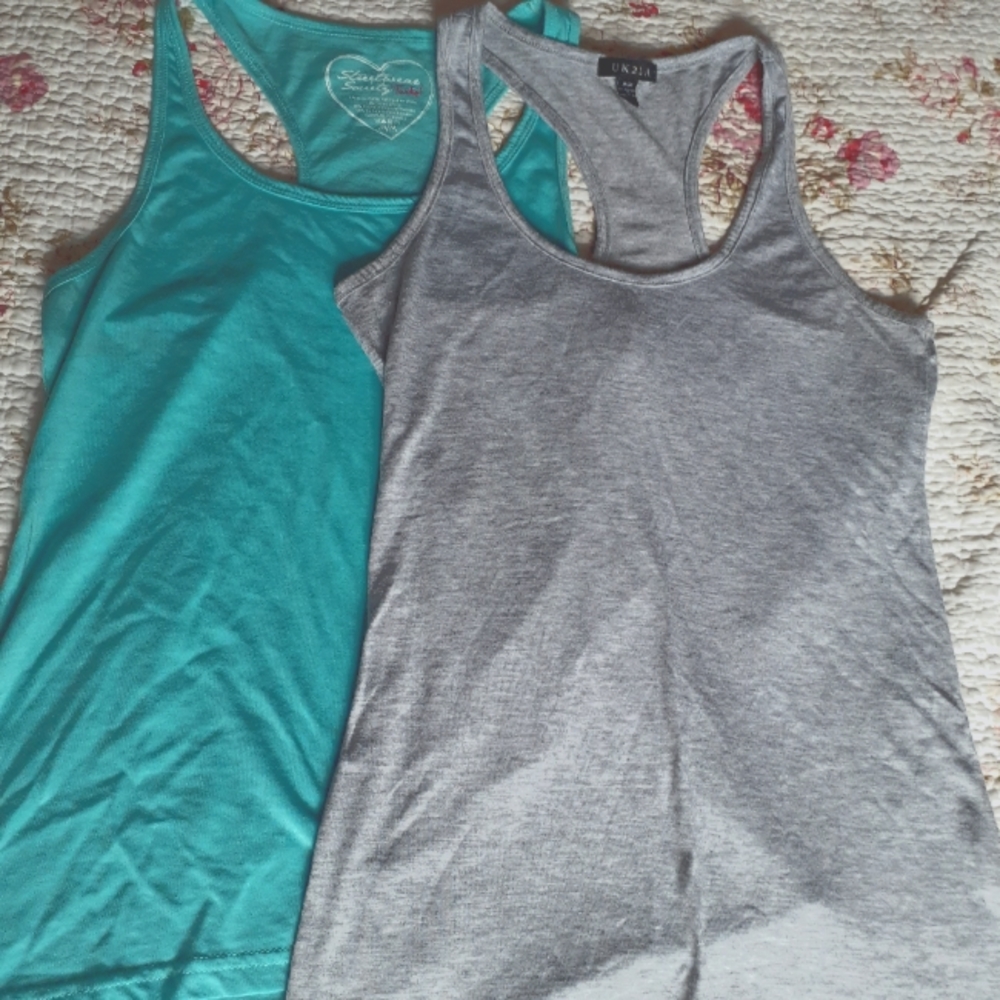 Bundle of 2 Tank Tops